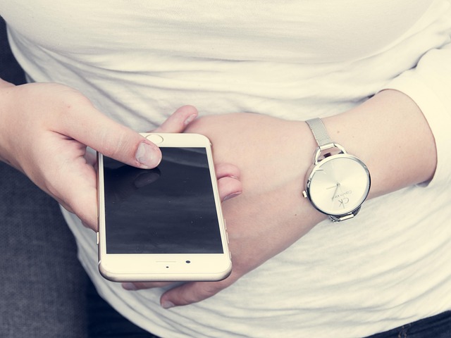 Why Do My Eyes feel Hurt When I Wake Up